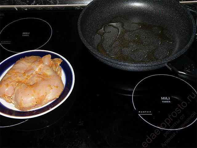 Филе куриной грудки можно мариновать в лимонном или гранатовом соке