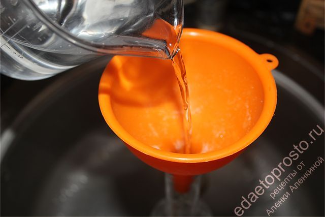 Заливаем водку к сахару пошаговое фото приготовления ликера из мандаринов