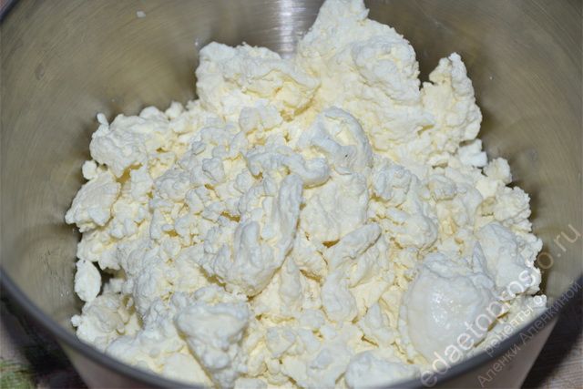 миксером разбить комочки творога для торта, пошаговое фото творожного торта