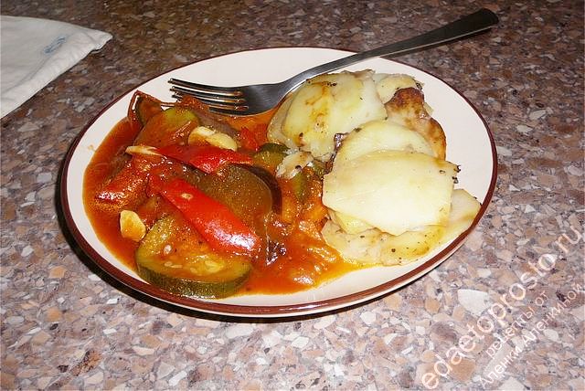 тушеные баклажаны с овощами фото