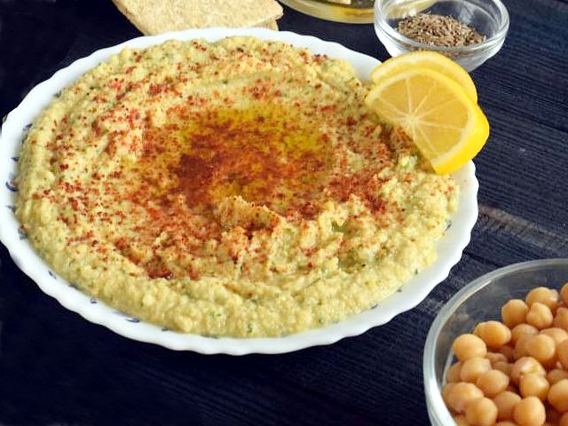 домашний хумус готов